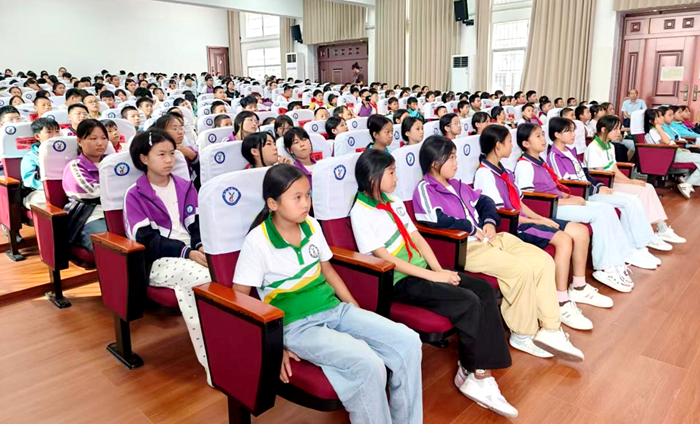 岳阳小学1.png