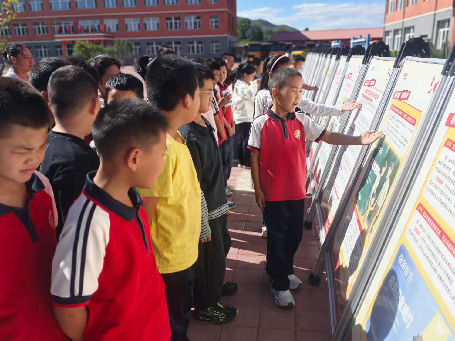 1789094279384790.jpg 楼子店小学2.jpg