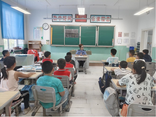 新星小学开展开学第一课主题宣讲活动2_副本.png