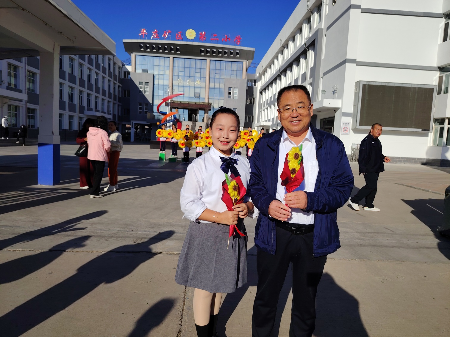 1789351536417520.jpg 平矿二小关工委“桃李芬芳,感谢师恩”教师节活动照片1_副本.jpg