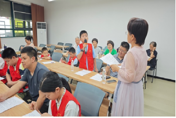 1789916198465521.jpg 松陵街道三村社区:礼敬至圣传经典 品读论语润童心3.jpg