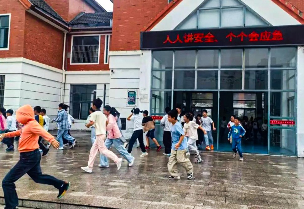 光明小学.jpg