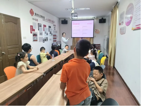 1790057152469317.png 七都镇多元化开展国防教育:薪火传红色,热血护家国!.png