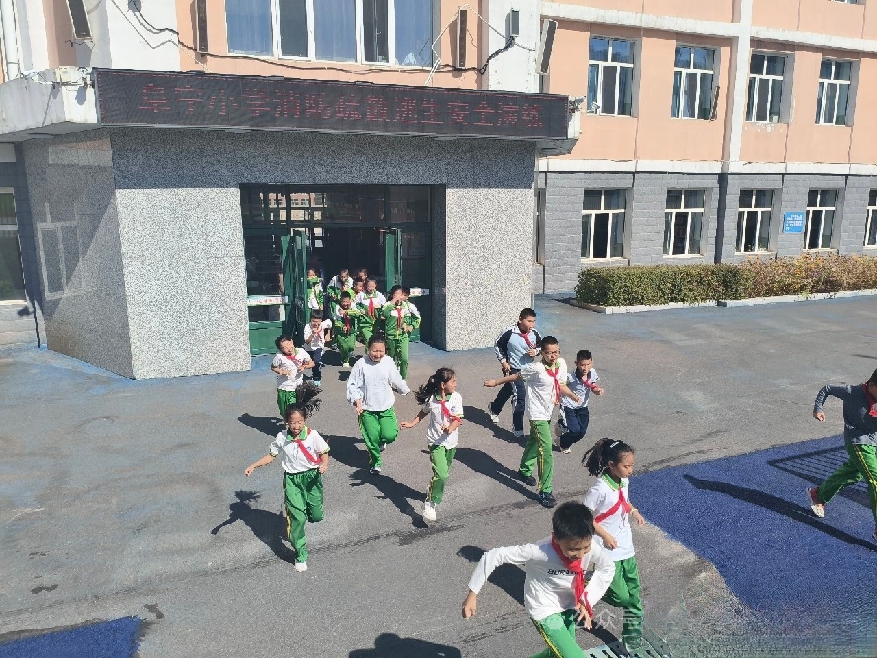微信图片_20260922204040.jpg