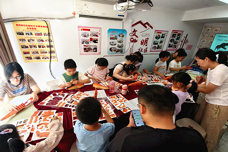 江苏省南京市鼓楼区江东街道聚福园社区关工委开展科普研学活动(2).jpg