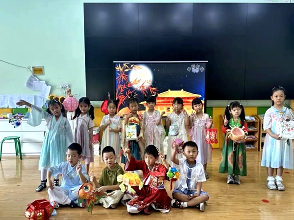 1790558815534308.jpg 活动现场.jpg
