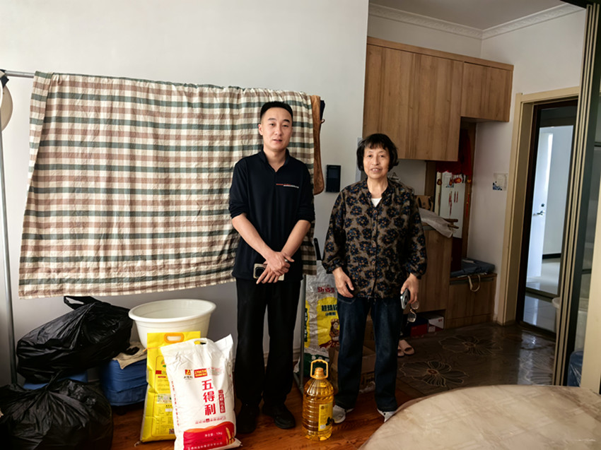 1790561347966738.jpg 西城街道御龙湾社区关工委举办“桂香迎满月,烟火暖邻里”中秋系列活动照片4_副本.jpg