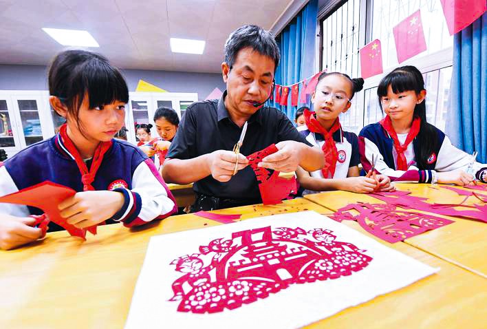 1790641093135079.jpg 城市之光小学.jpg.jpg