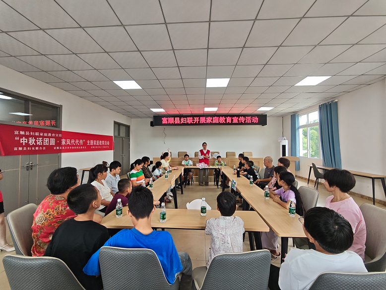 1790755802387325.png 龙万1.png