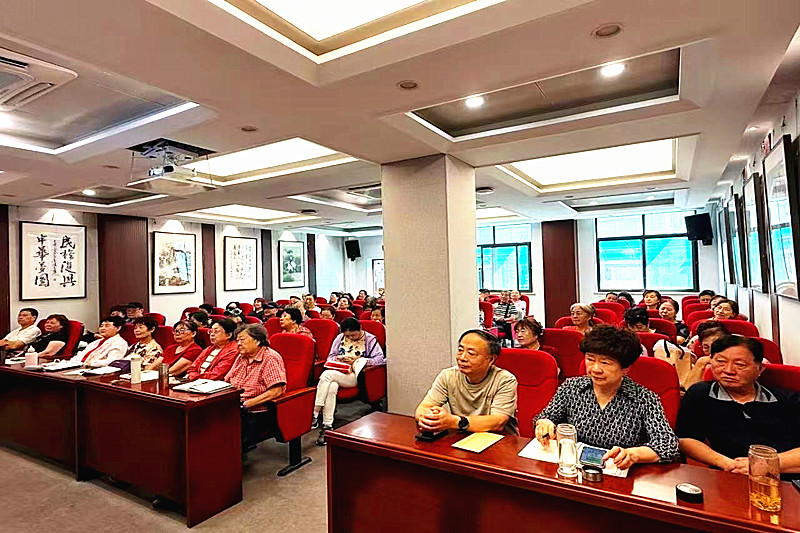 1790901605949299.jpg 江苏省南京市鼓楼区教育系统关工委召开新学期基层关工委工作学习培训会(2).jpg
