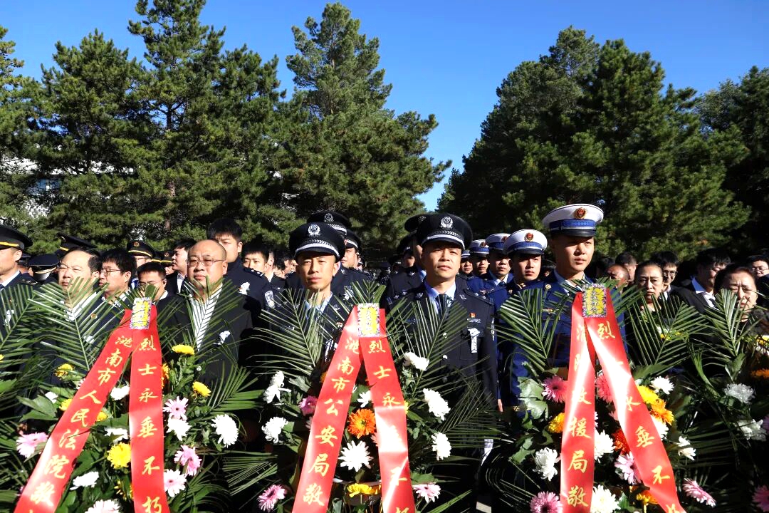 dad16f4ec05456eccf659f94ccc63f59.jpg