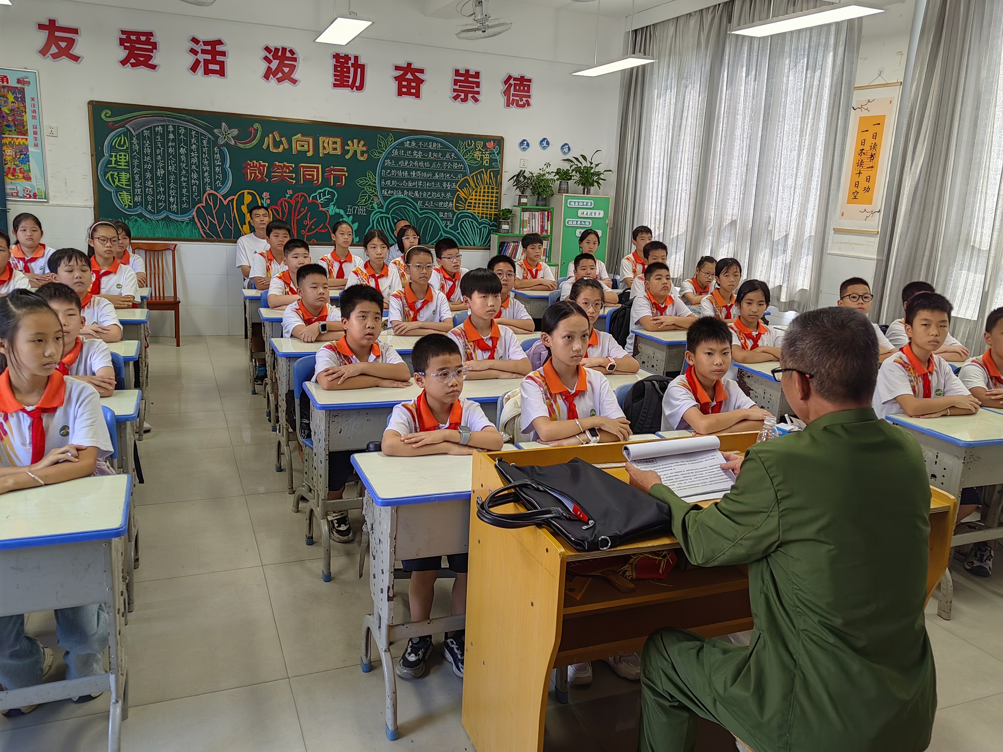 1791591807259873.jpg 3.政和县关工委老兵宣讲团到学校上红色思政课.jpg