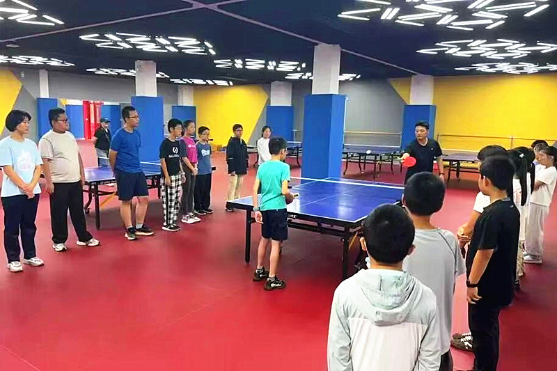 1791620584993249.jpg 江苏省南京市玄武区玄武门街道天山路社区关工委联合共同筹办乒乓球公益课堂(1).jpg