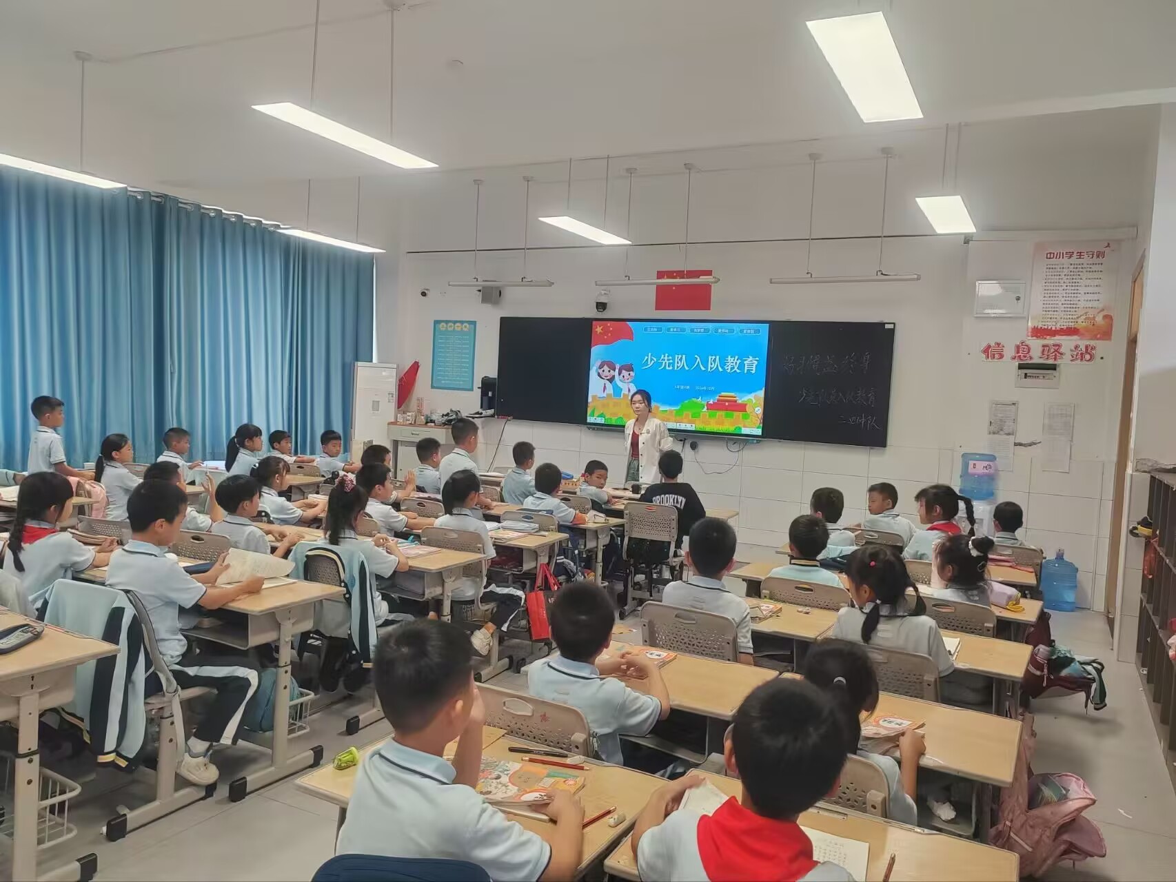 重庆市垫江中学小学部1.jpg