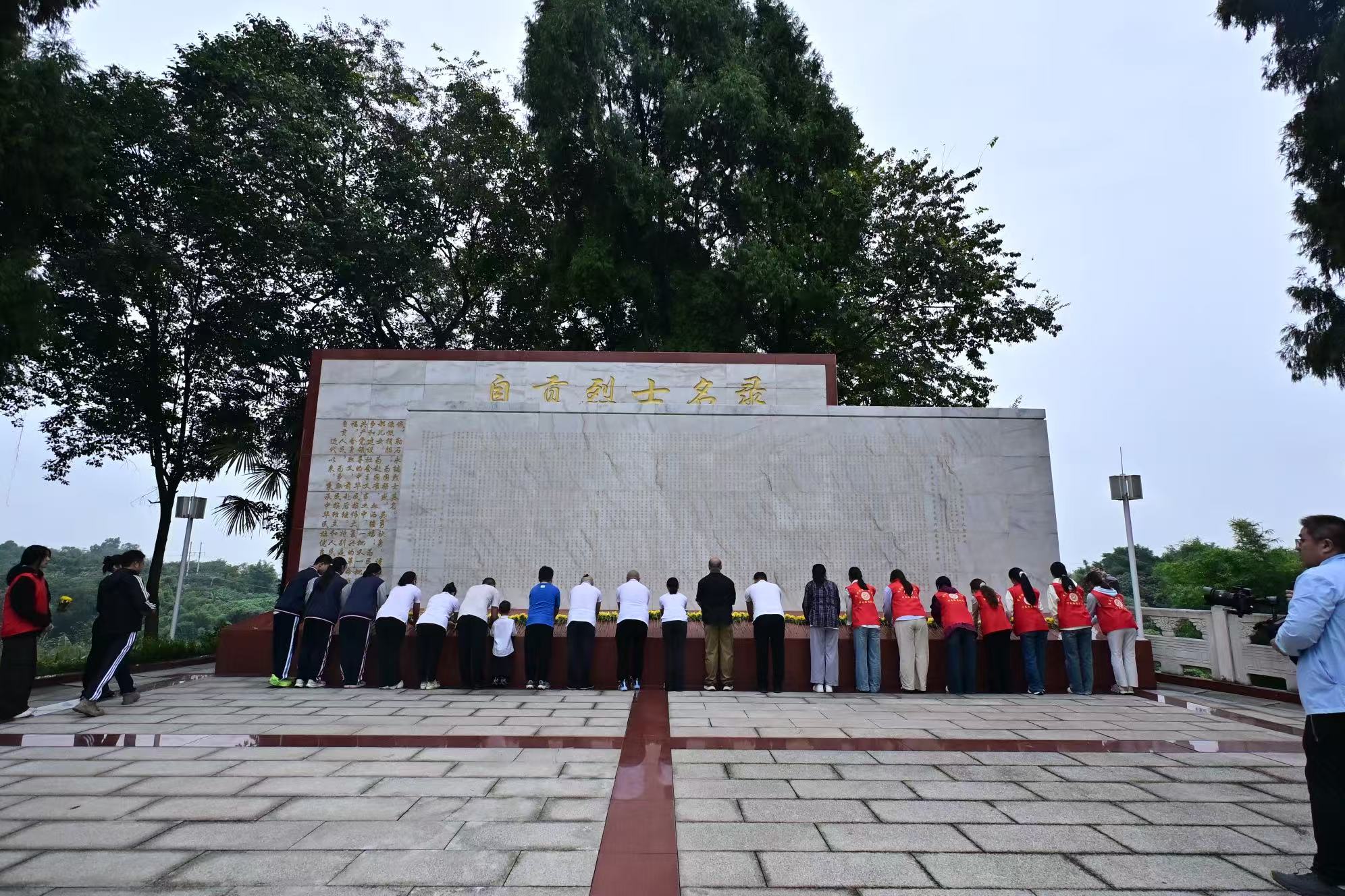 1791793785133376.jpg 微信图片_20261012155818_927_51.jpg